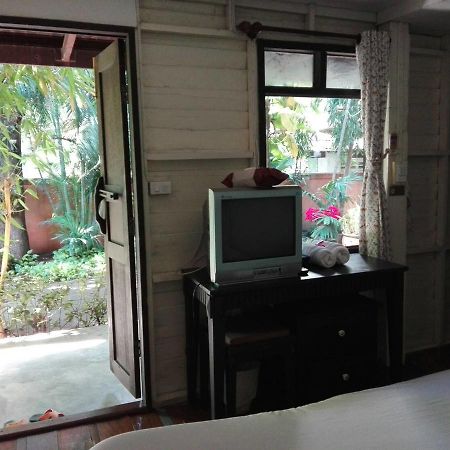 Smile House Guesthouse Chiang Mai Zewnętrze zdjęcie