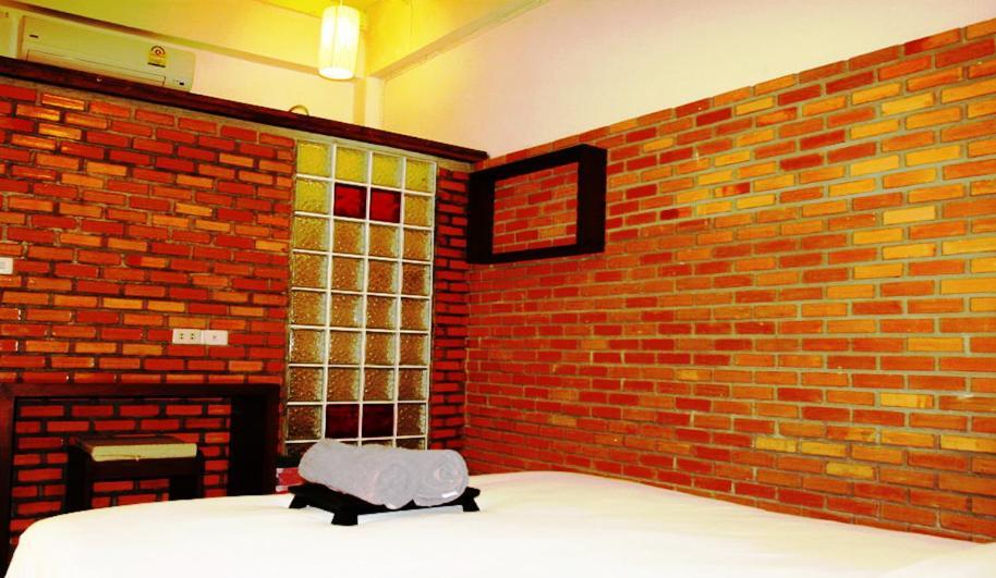 Smile House Guesthouse Chiang Mai Zewnętrze zdjęcie